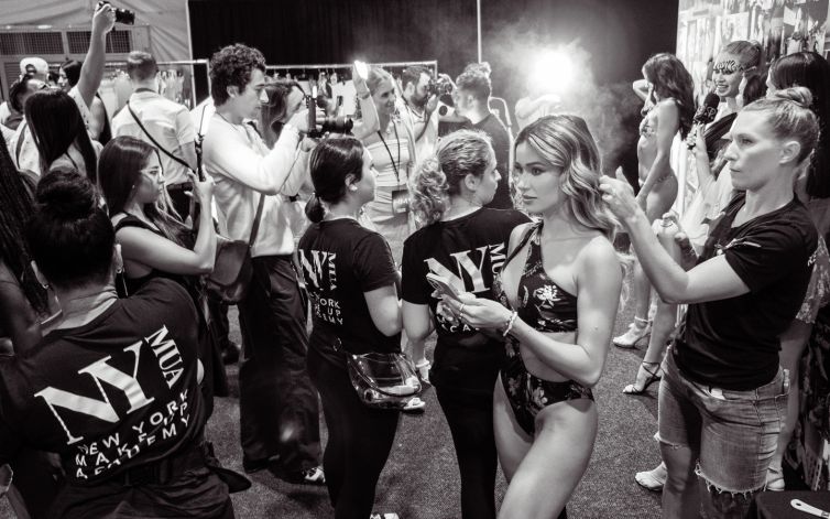 DavidSiqueiros_SwimWeek_01