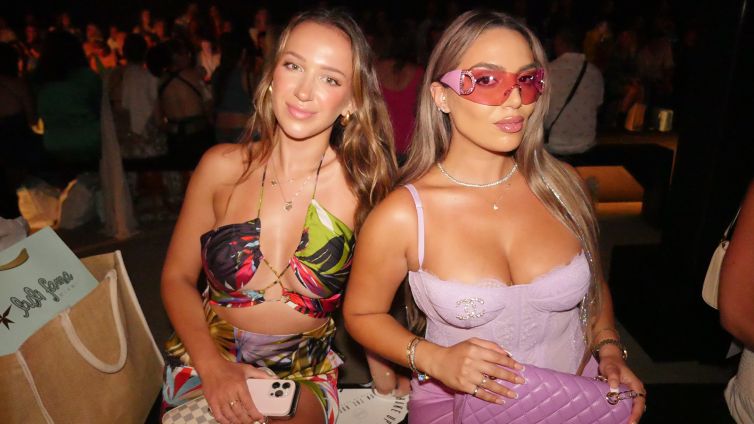 DavidSiqueiros_SwimWeek_P1900533