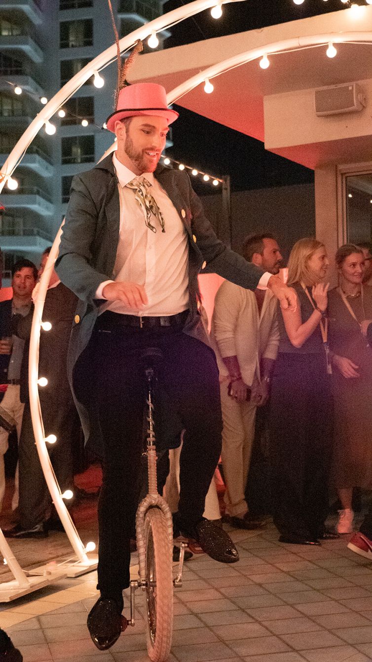 SohoBeachHouse_CirqueDuSoLou_LW3_P1830268