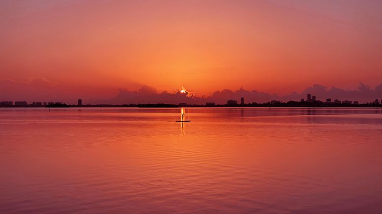 DavidSiqueiros_Daybreak_BoardMeeting_Horz_26